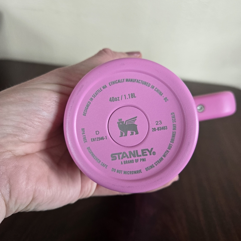 Stanley Peony 40 oz Quencher - Picture 5 of 6